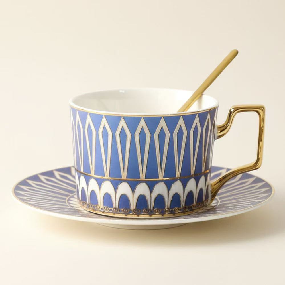 EXQUISITE PORCELAIN AFTERNOON TEA CUP SET