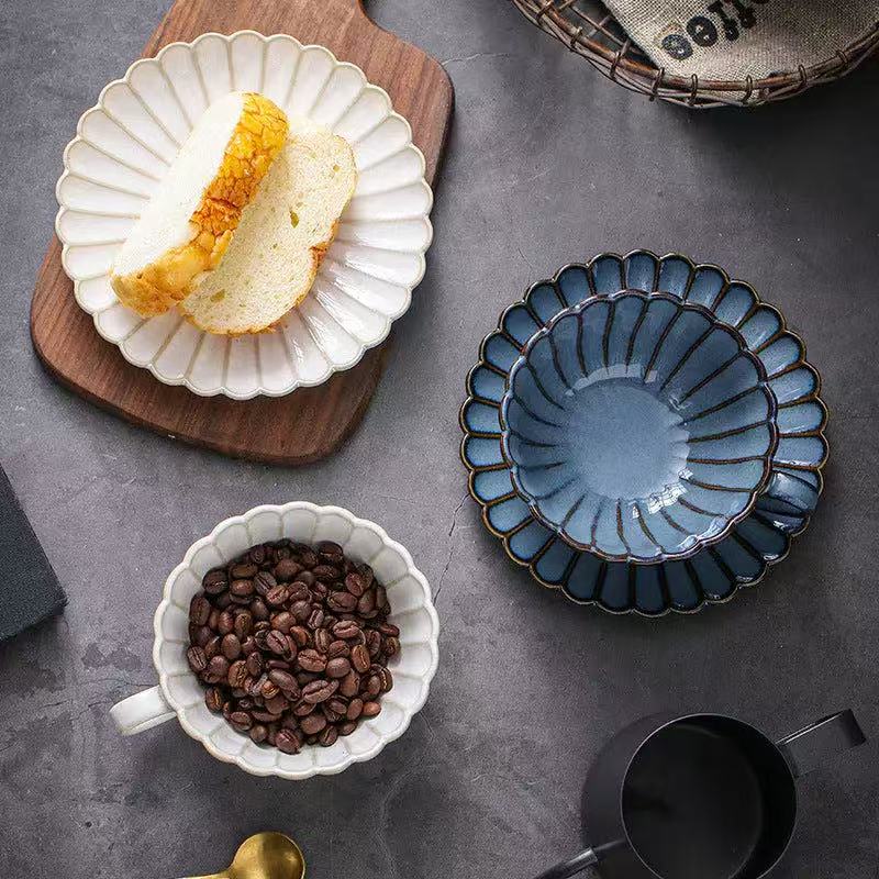 RETRO CERAMIC SAUCER SET