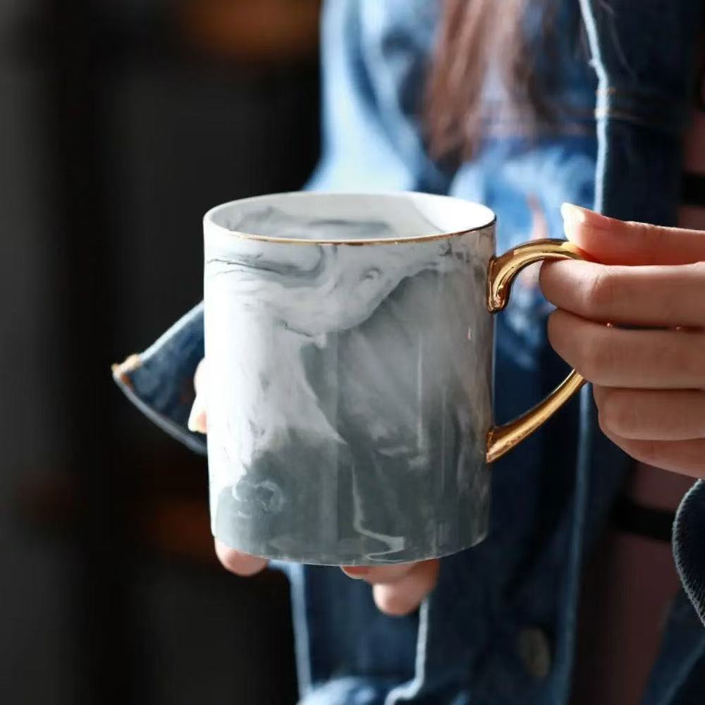MARBLE COFFEE MUG WITH GOLD HANDLE