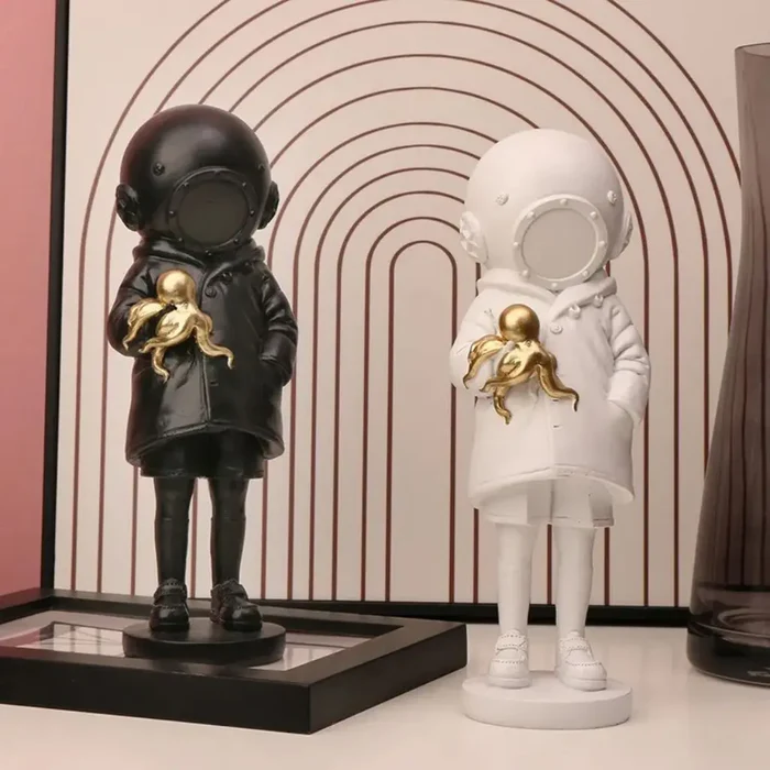ASTRONAUT  DIVER  STATUE  WITH  OCTOPUS