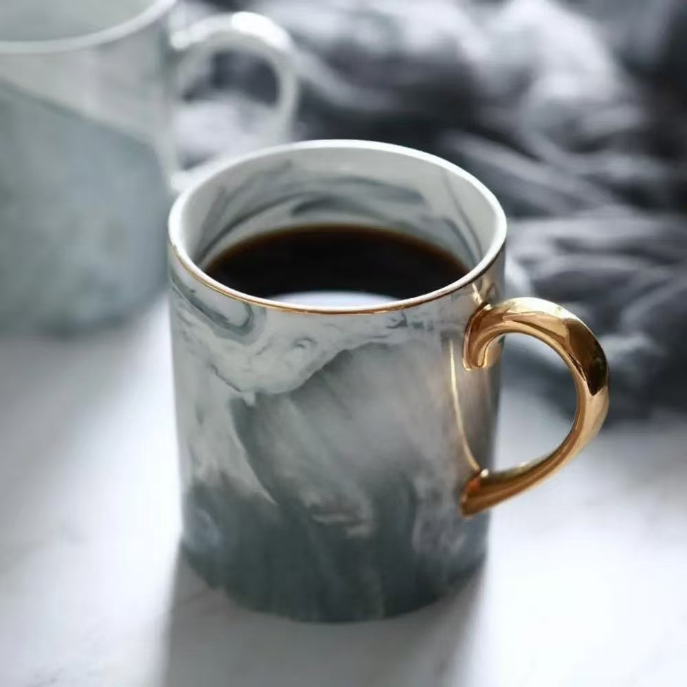 MARBLE   COFFEE   MUG   WITH   GOLD HANDLE